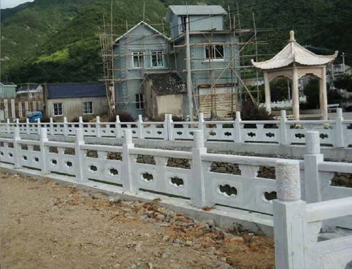傳統(tǒng)梅蘭竹菊雕刻欄板量大從優(yōu)